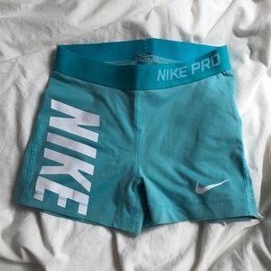 NIKE PROS